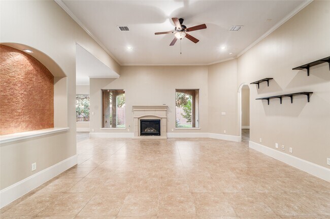 Building Photo - 4222 Stonebrook Ln