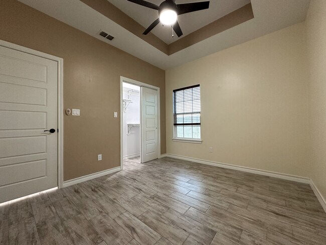 Building Photo - 309 Kindinger Rd