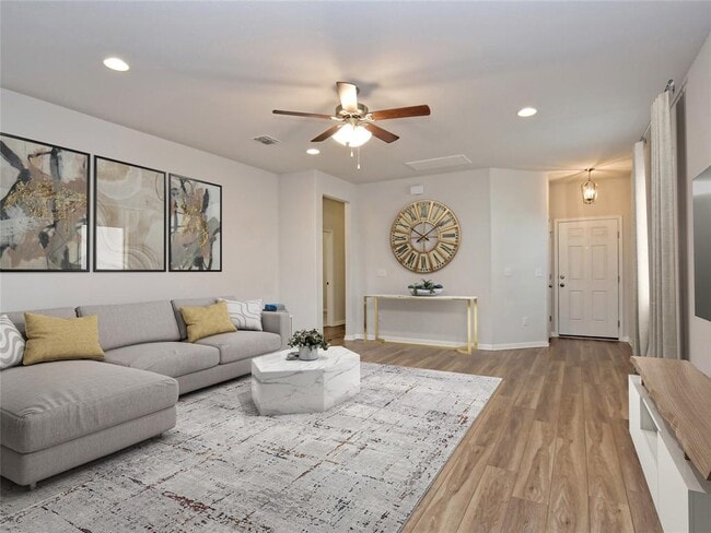 Building Photo - 180 Madrid