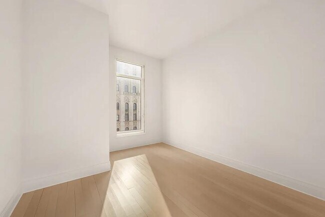 Building Photo - 2 bedroom in New York NY 10007