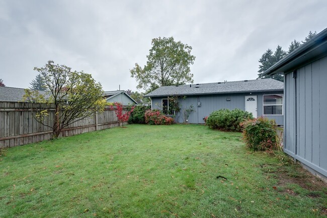 Building Photo - 3 bedroom SE Portland Home.