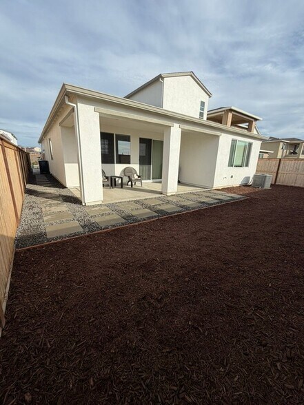 Building Photo - 5348 Liberty Ship Wy