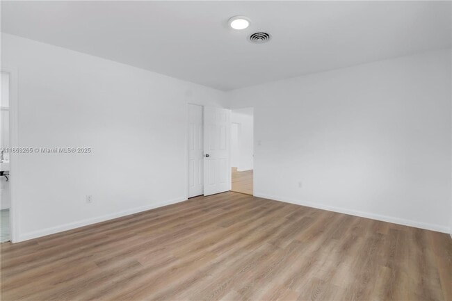 Building Photo - 4210 SW 20th St
