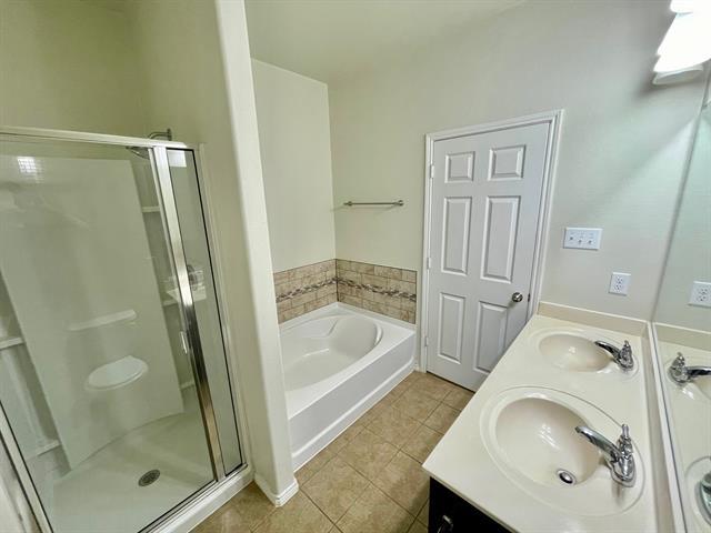 Building Photo - 3011 Whispering Pine Blvd