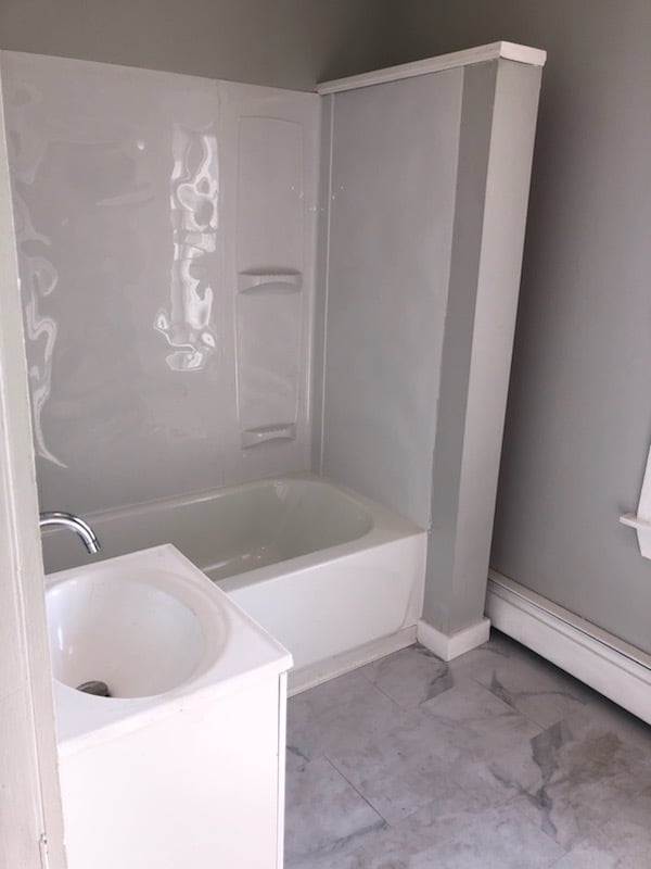 Building Photo - 164 Oak St