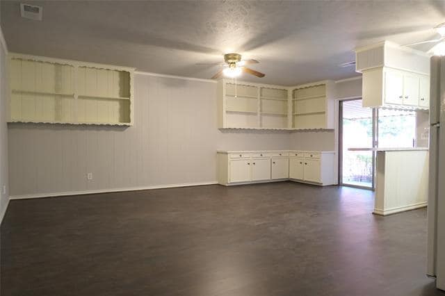 Building Photo - 6315 Rincon Way