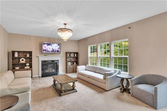 Building Photo - 207 Eddie Lewis Dr