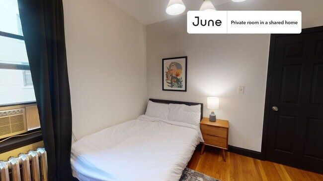Building Photo - Room in Shared 4 bed/2.5 bath home