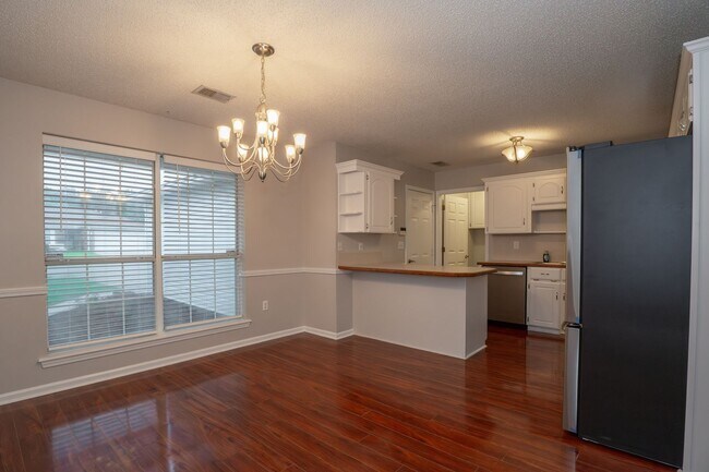 Building Photo - Updated 3 Bedroom Home in Cabot