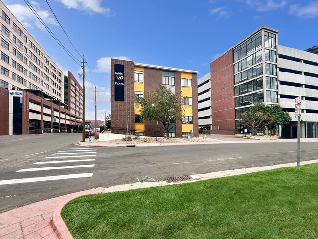 Building Photo - $0 DEPOSIT OPTION. 2 BED 2.5 BATH CONDO AT STUDIO 70 IN DENVER'S GOLDEN TRIANGLE. PARKING INCLUDED!