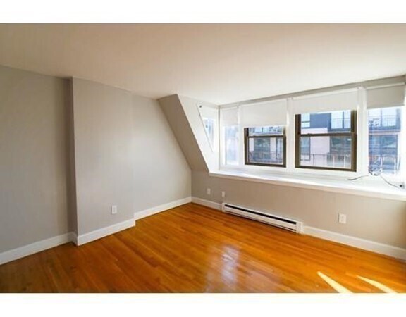 Building Photo - 471 Massachusetts Ave