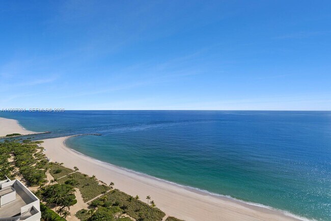 Building Photo - 10203 Collins Ave