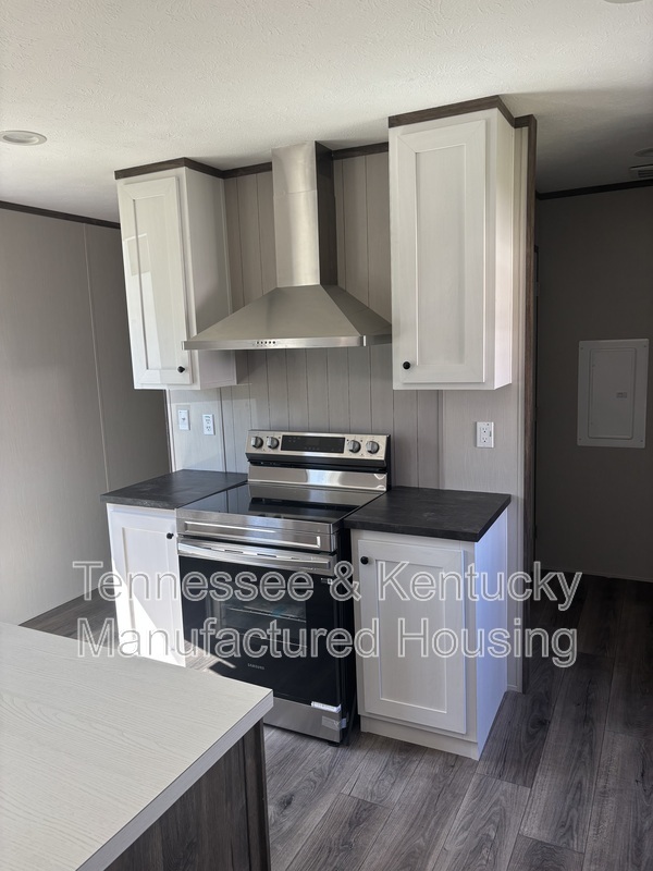 Building Photo - 311 Hillsdale Estates Ln
