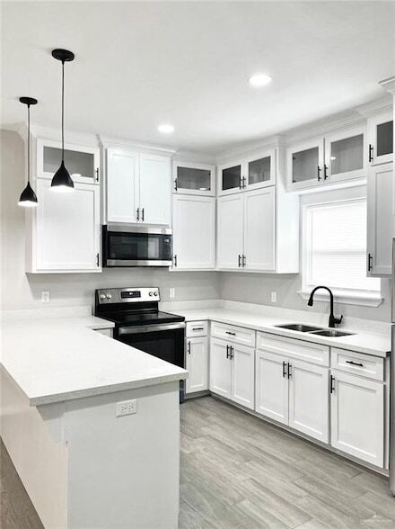 Building Photo - 1635 Playa Dr