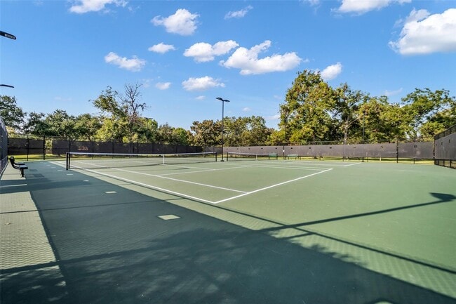 Building Photo - 3827 Bratton St