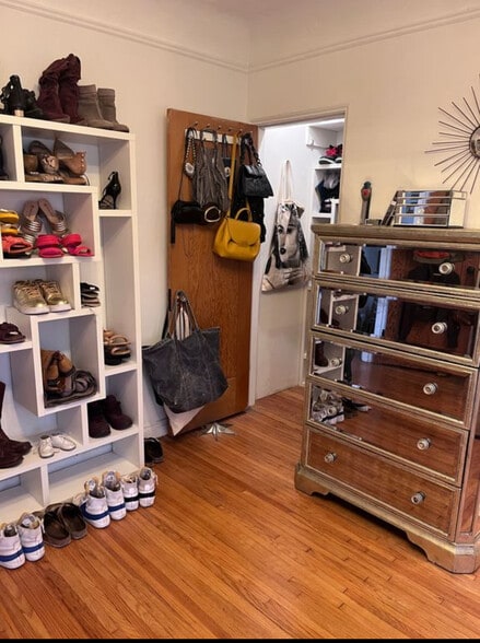 Building Photo - 8650 Olin St