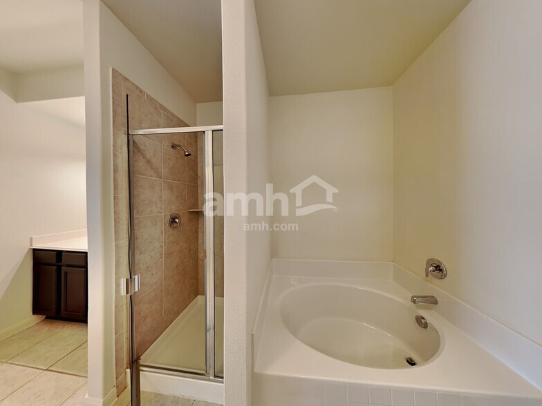 Building Photo - 4505 Shy Creek Ln