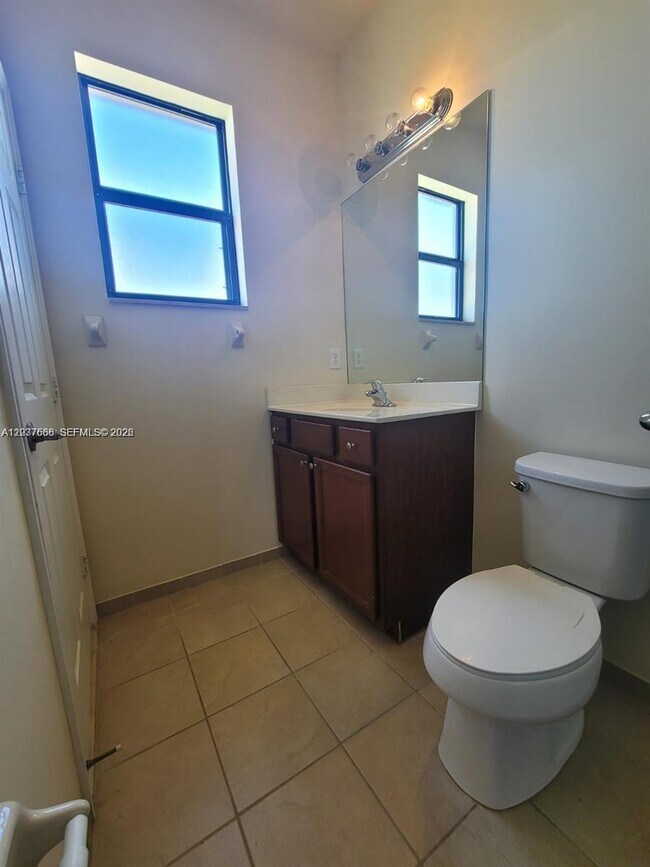 Building Photo - 3537 W 89th Pl