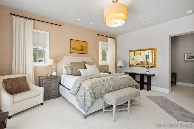 Building Photo - 10879 Equestrian Ridge Ct