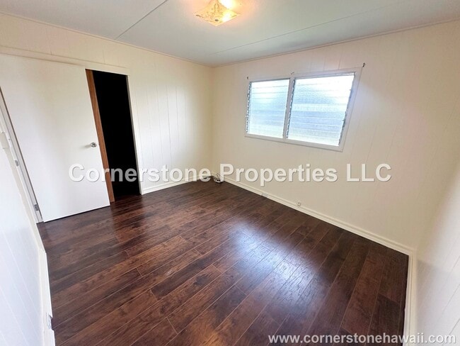 Building Photo - 528 Oneawa St