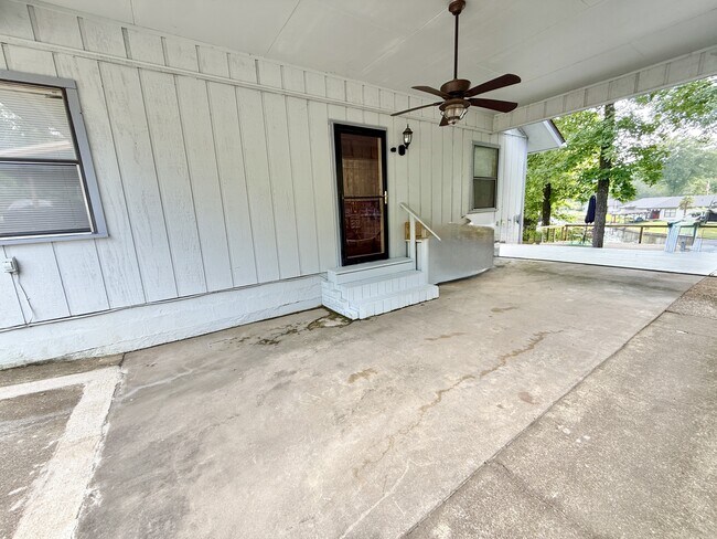 Building Photo - 173 Barbary Rd