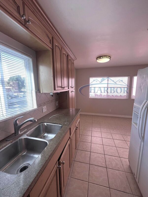 Building Photo - 1020-1024 S. Gaffey Street