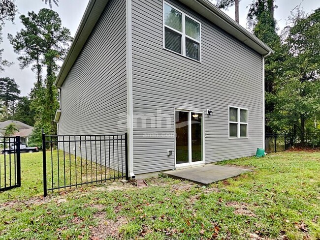 Building Photo - 234 Swan Dr