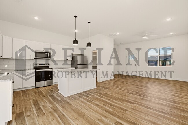 Building Photo - 701 Elmwood St