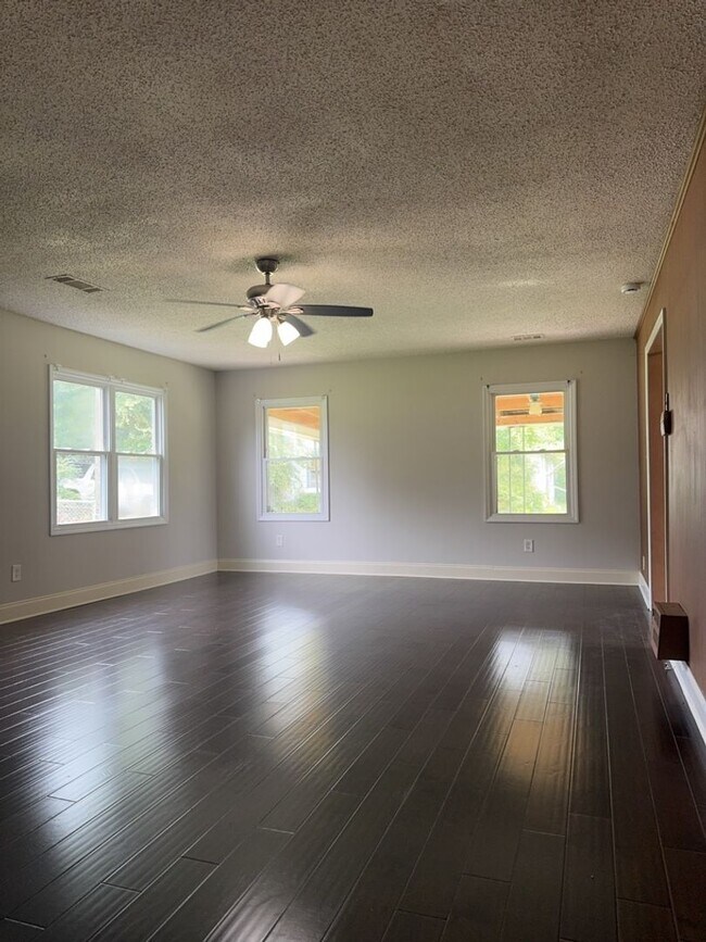 Building Photo - 3 bedroom 1 bathroom Home in Augusta, GA