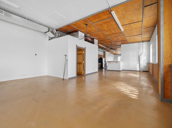 Building Photo - 207 E Garfield St