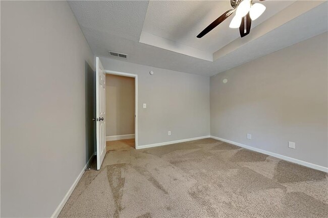 Building Photo - 1231 Kelvington Way SW