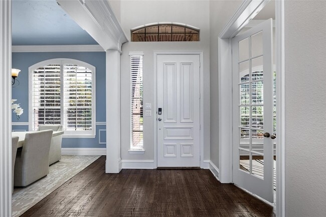 Building Photo - 1908 Thorndale Cir