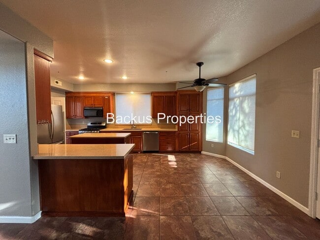 Building Photo - Wonderful two-story home in Las Palmas