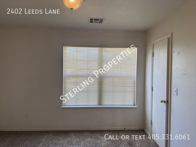 Building Photo - 2402 Leeds Ln