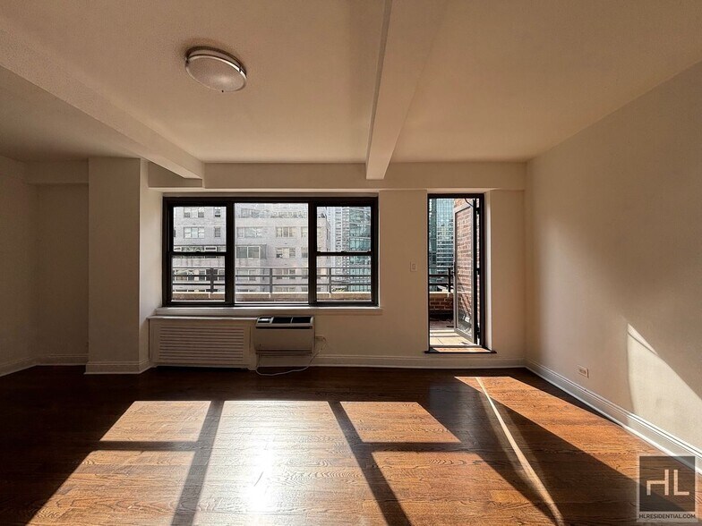 Building Photo - EAST 57 STREET