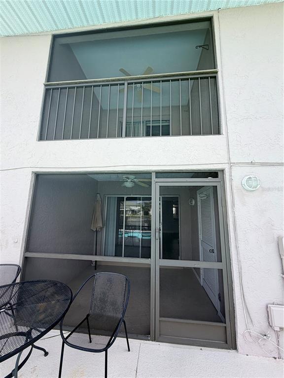 Building Photo - 920 Conecta Dr