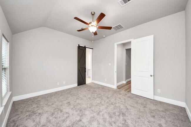 Building Photo - 10719 Lacaille Ln