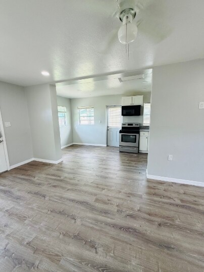 Building Photo - 1128 Neptune Dr