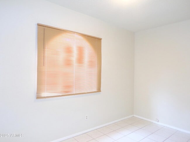 Building Photo - 201 Terra Dr