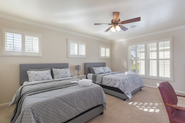 Building Photo - Stunning 4BR House in Santa Rosa