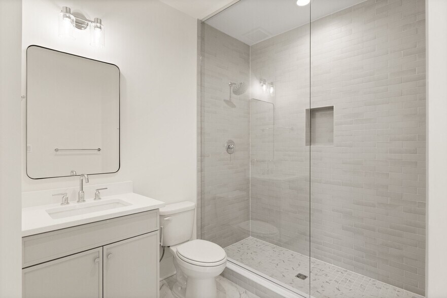 Building Photo - 8309 Loring Dr