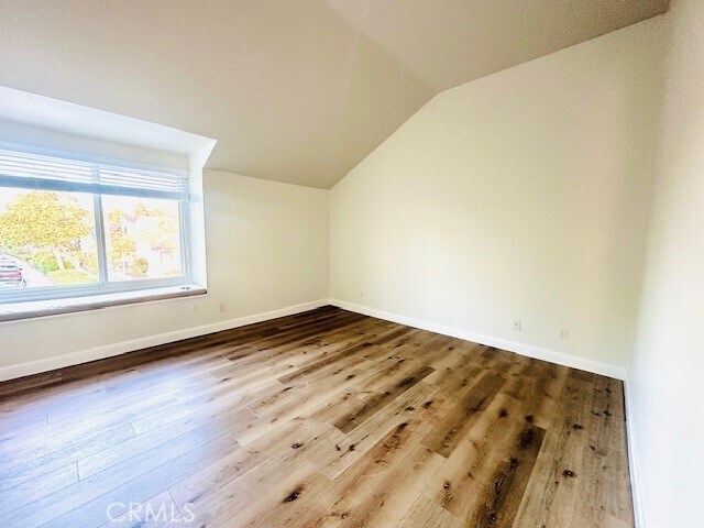 Building Photo - 12 Amberleaf