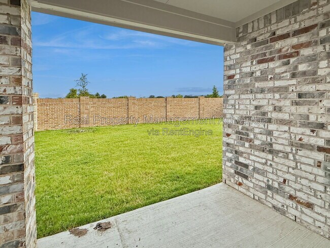 Building Photo - 1629 Topaz Trl