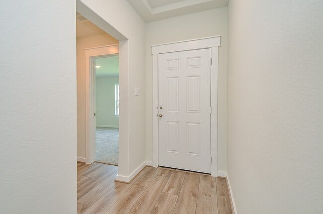 Building Photo - 4656 Peony Grn Dr