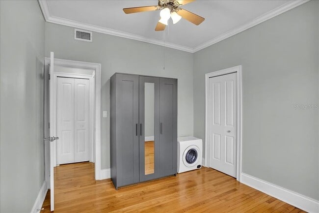 Building Photo - 2117 W Dekle Ave