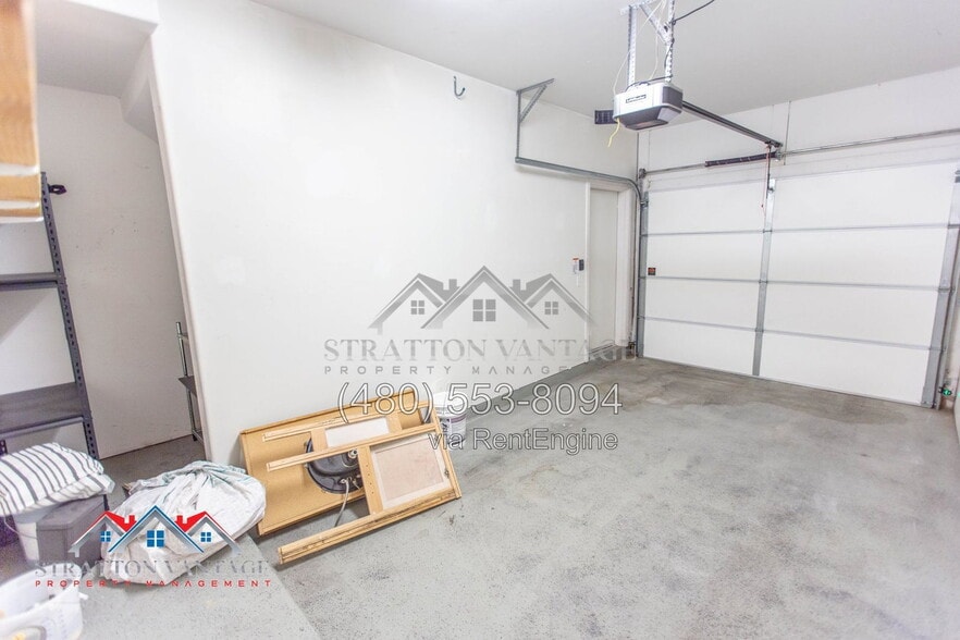 Building Photo - 4644 N 22nd St
