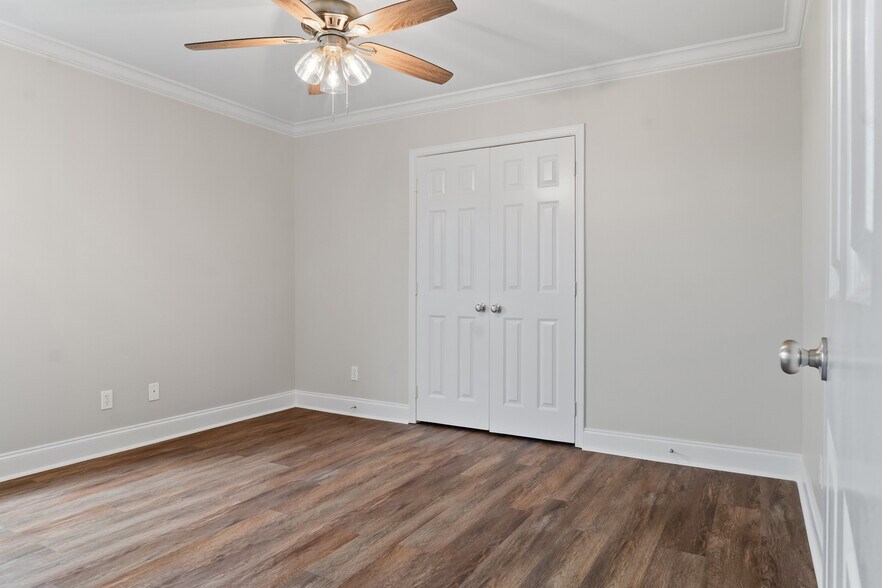 Building Photo - 107 Fox Trot Ln