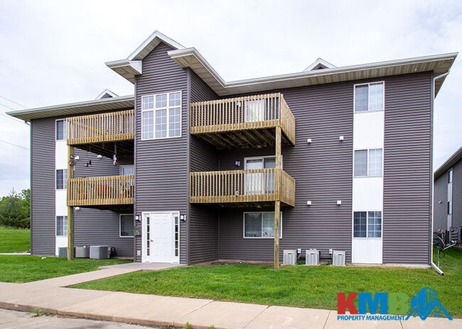 Building Photo - 125 E Boyson Rd