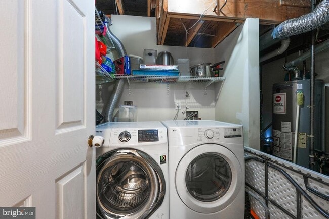 Building Photo - 8010 Readington Ct