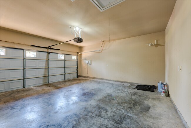 Building Photo - 4323 Wellington Grove Ln